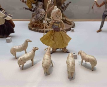 Miniature dolls made from corn husks